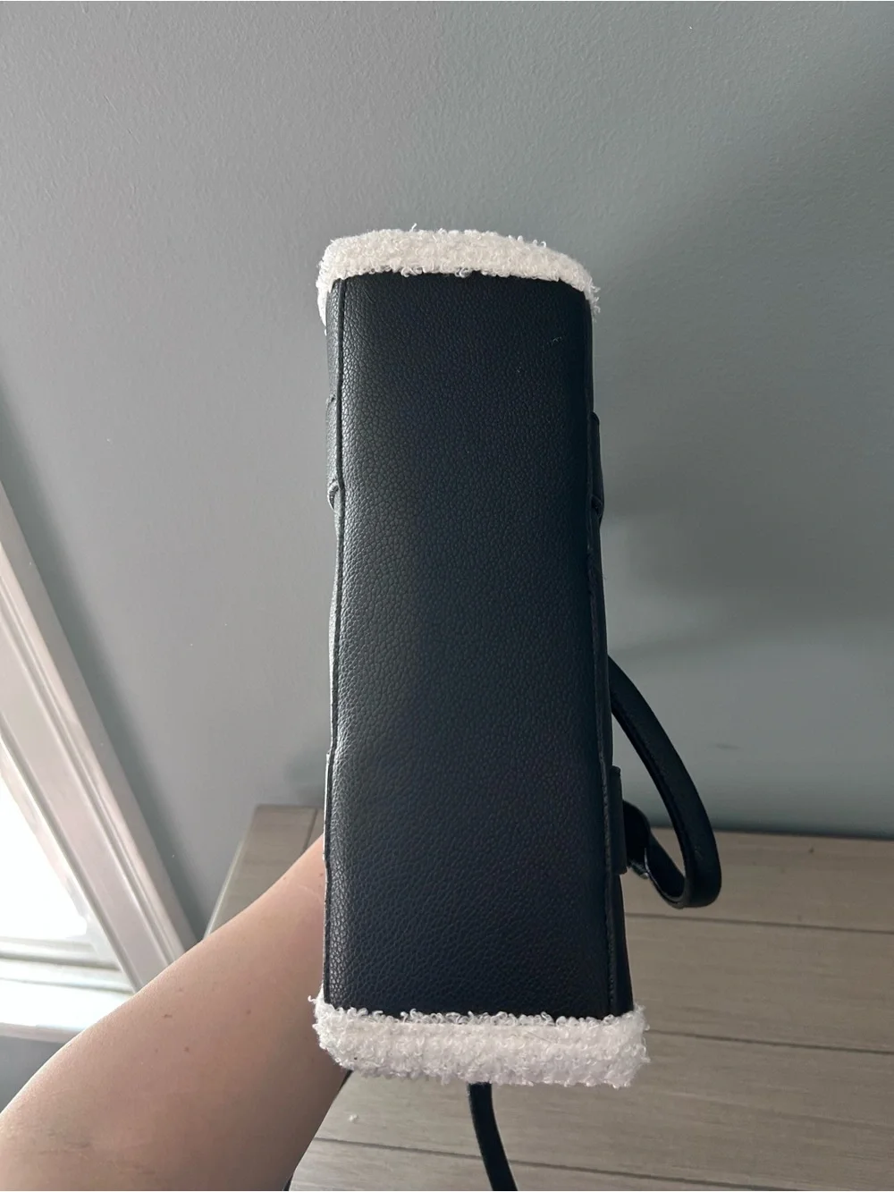 THE TOTE BAG Black and White Sherpa Trim Tote - Picture 8 of 12